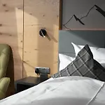 Alpenhof & Spa, Signature Collection By Bw 4*