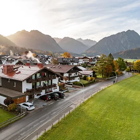 Hotel Western Alpenhof 4*